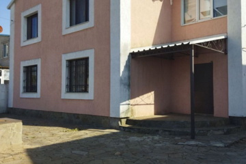 Дом, 200 м², 2 эт.