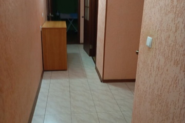 2-к квартира, 44 м², 1/4 эт.